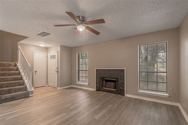 Building Photo - 1228 Ave O