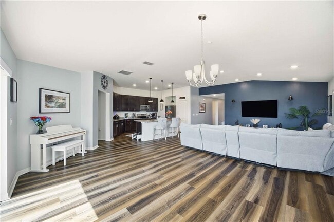 Building Photo - 522 Summer Grv Ln