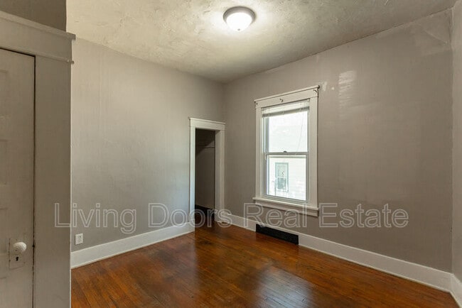 Building Photo - 1529 N 24th St