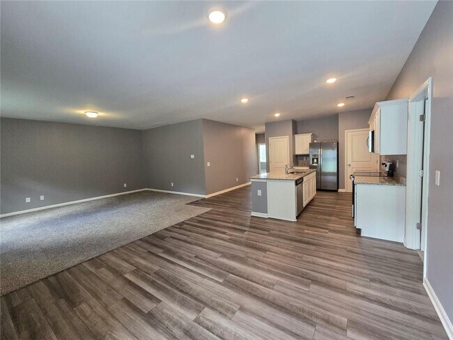 Building Photo - 104 Mccall Wy