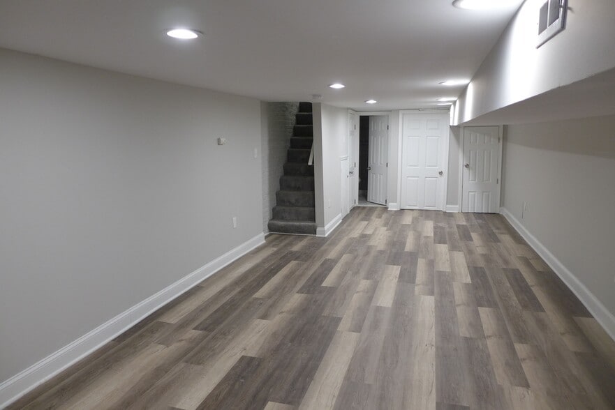 Building Photo - 619 McKewin Ave