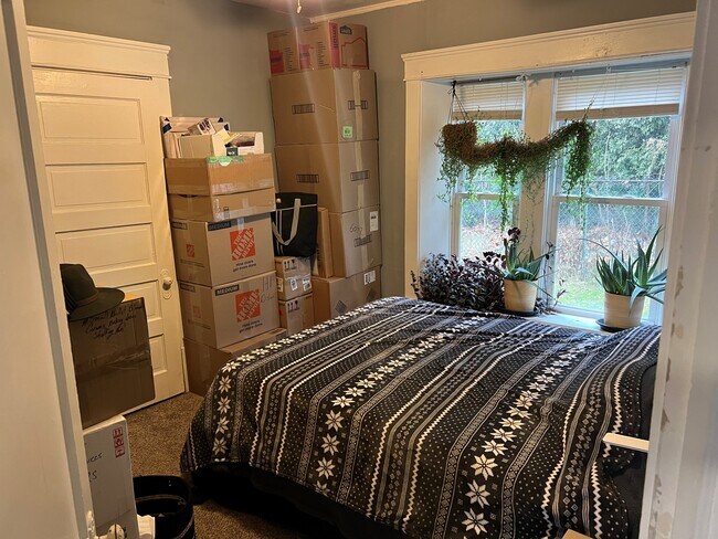 Bedroom 2 - 621 W Exchange St