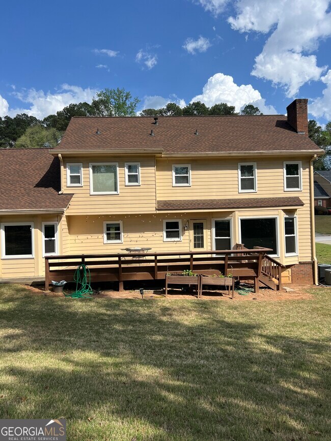 Building Photo - 2361 Ciji Cir