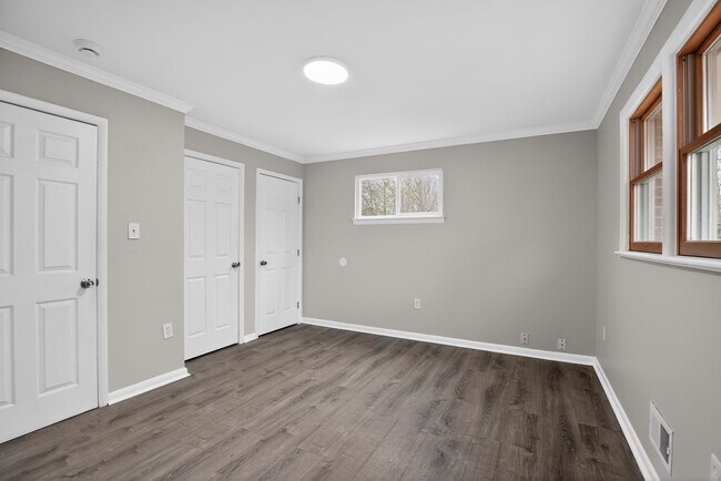 Building Photo - 8512 Rose Marie Dr