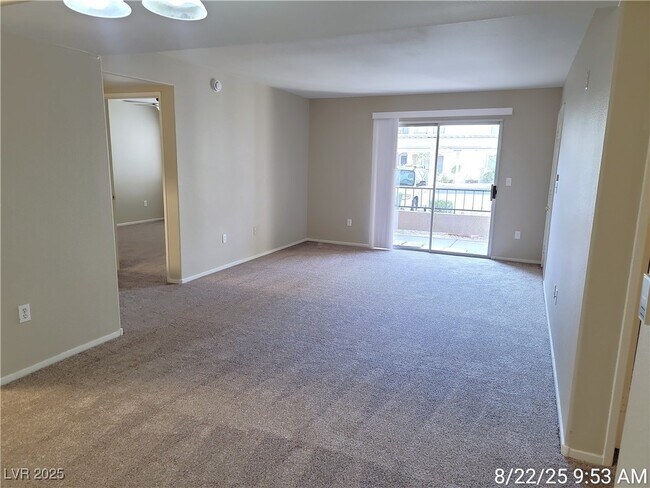Building Photo - 7885 W Flamingo Rd