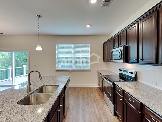 Building Photo - 6188 Bridlewood Ln