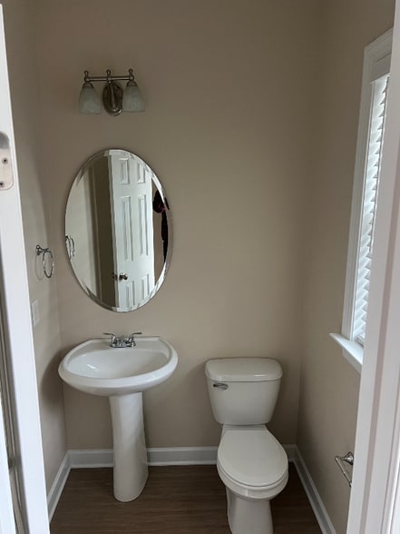 Building Photo - 1905 Fieldhouse Ave