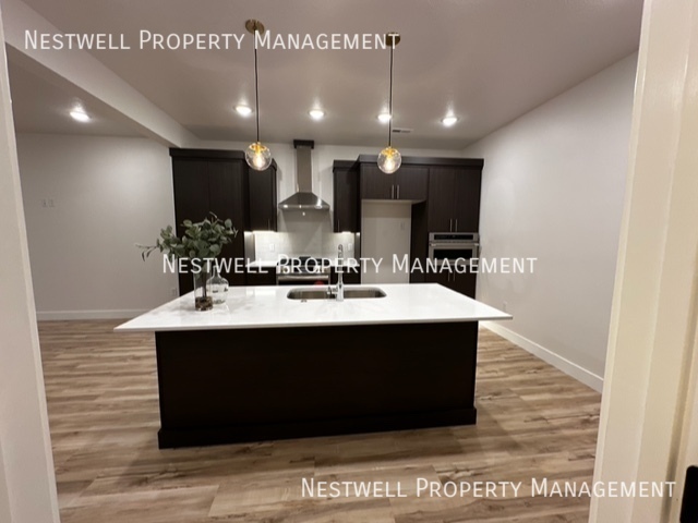 Building Photo - 4321 W 5430 S