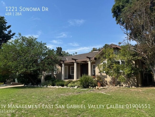 Building Photo - 1221 Sonoma Dr