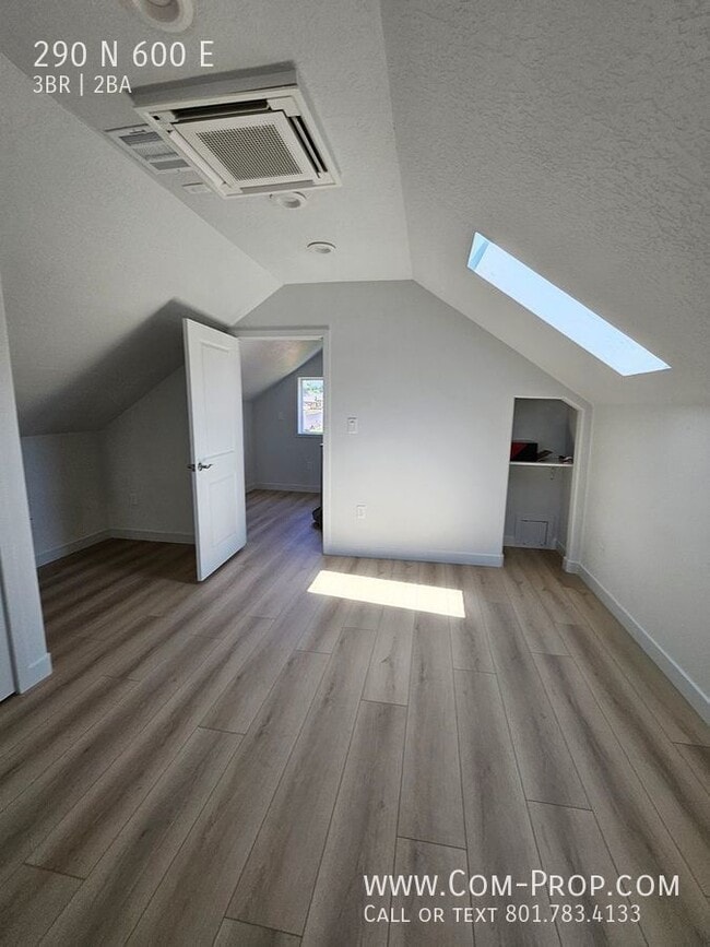 Building Photo - 290 N 600 E