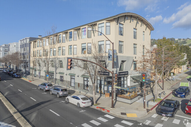 Primary Photo - Shattuck Lofts