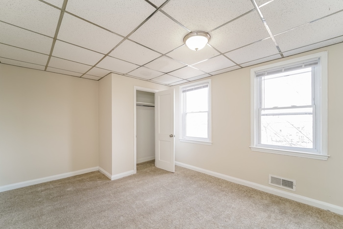 Building Photo - 1917 Searles Rd