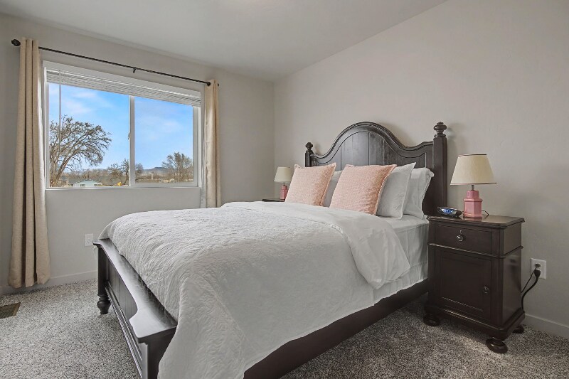 Building Photo - 2350 Canon Ave