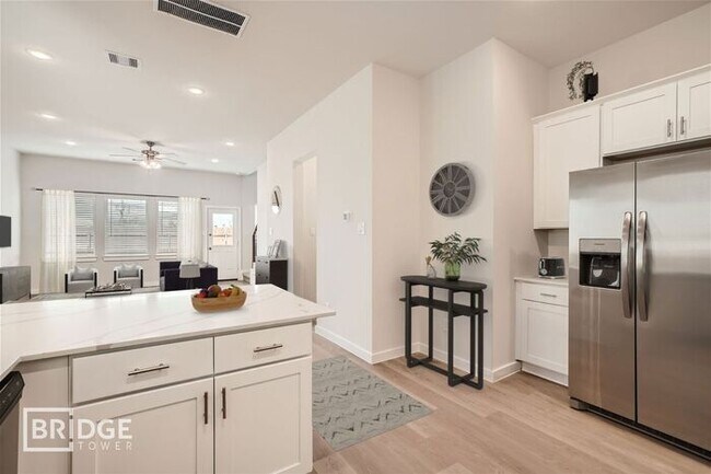 Building Photo - OXFORD PLAN