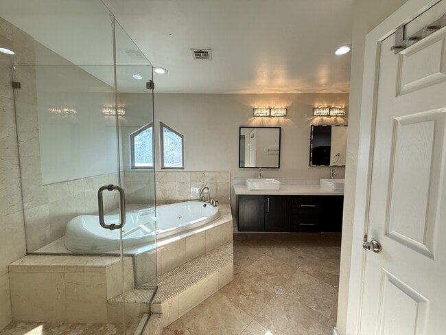 Building Photo - 3255 El Camino Rd