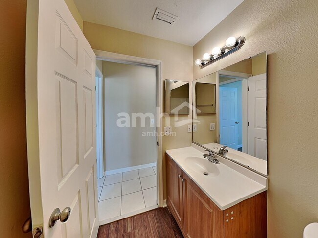 Building Photo - 12555 Belmont Lakes Dr