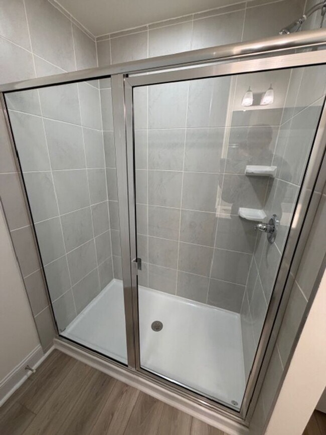 Building Photo - Mebane / Townhouse