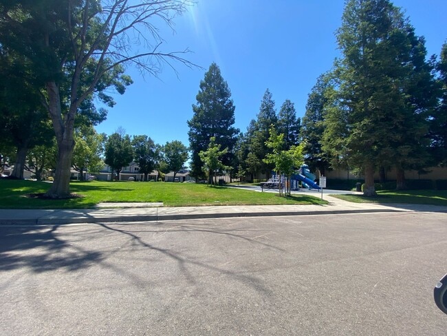 Building Photo - Reflections Home in Pleasanton – 3BR + Lof...