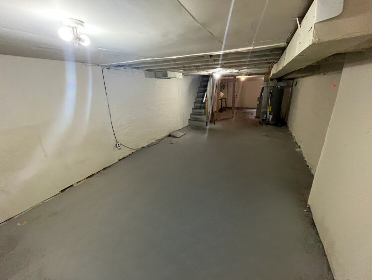 Building Photo - 345 Font Hill Ave