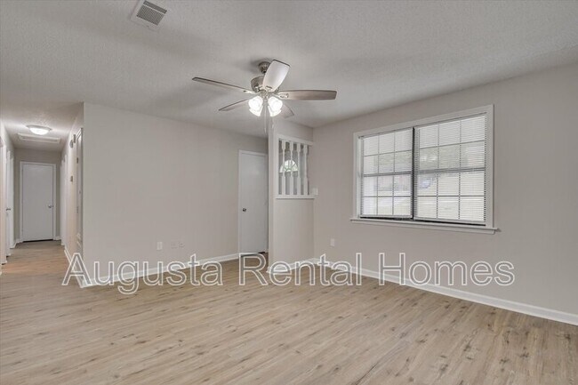 Building Photo - 2314 Rutherford Ave