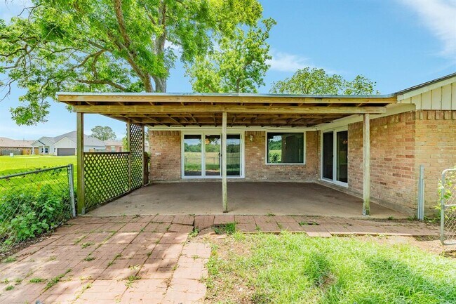 Building Photo - 438 Wellshire Dr