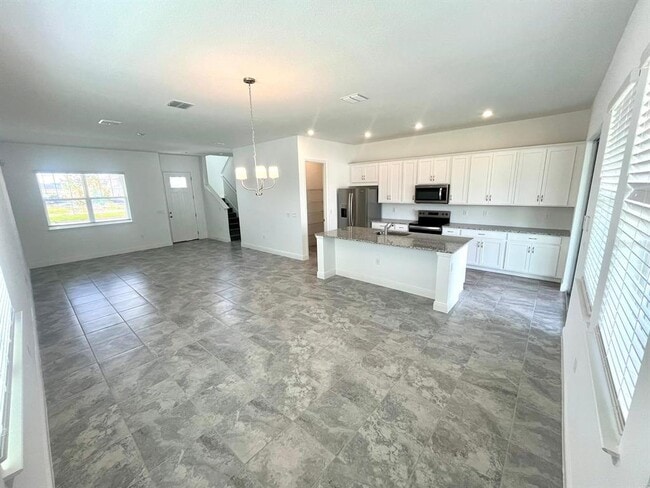 Building Photo - 3082 Voyager Ave