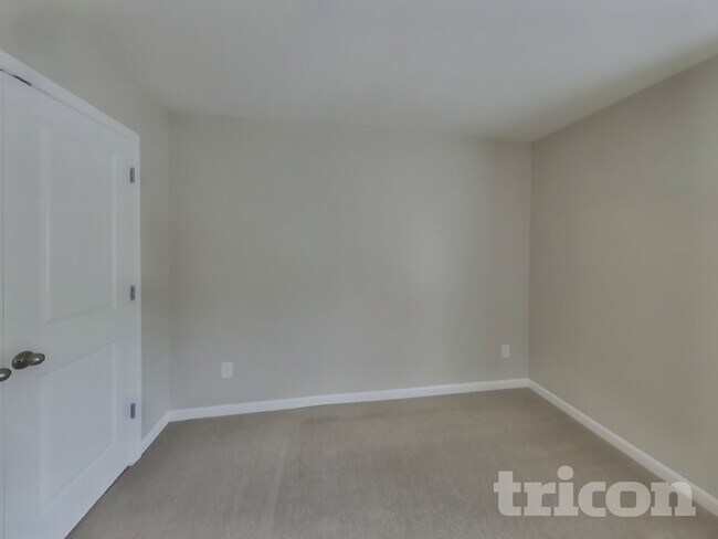 Building Photo - 174 Southwind Cir