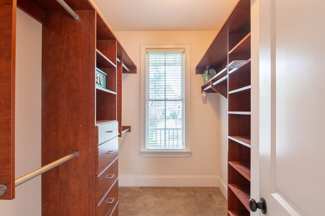 Building Photo - 202 Lagoon Dr