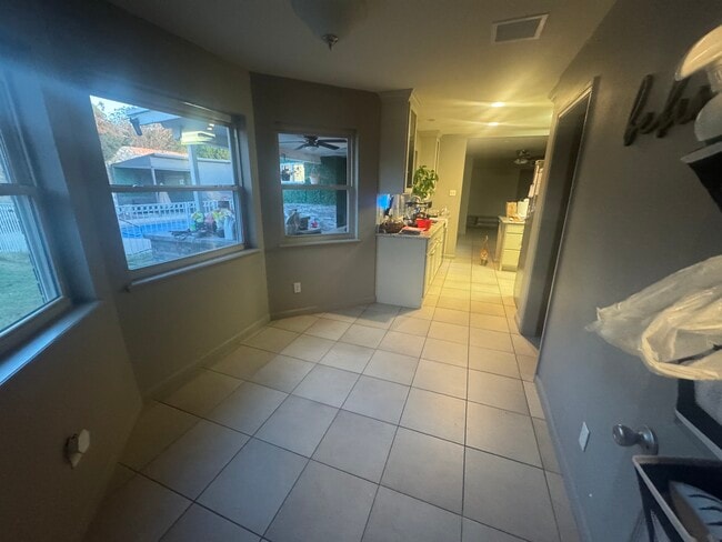 Building Photo - 6437 Dawn Dr