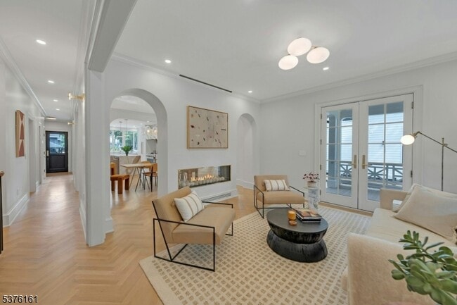 Building Photo - 84 Watchung Ave