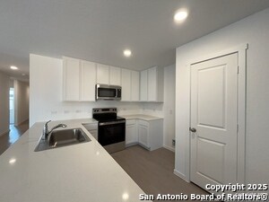 Building Photo - 3307 Gingham Pt