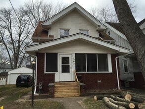 Building Photo - 3621 Willys Pkwy