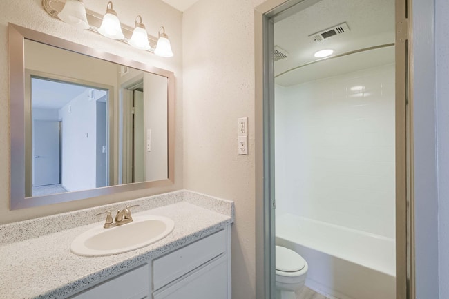 Building Photo - Montebello Gardens