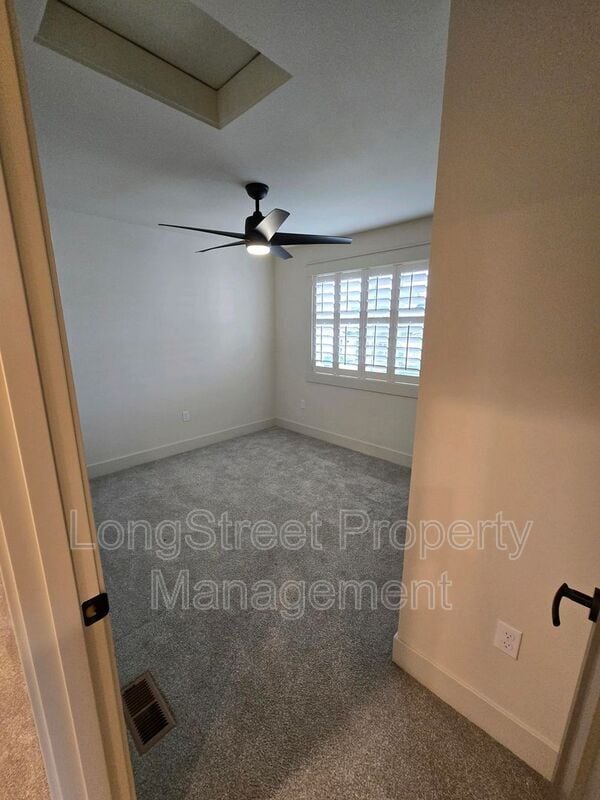 Building Photo - 1947 SW Stanford St