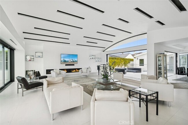 Building Photo - 4607 Perham Rd