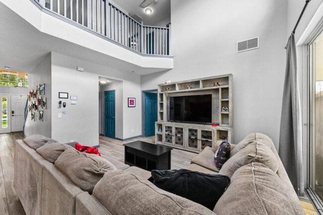 Building Photo - 8401 Secret Key Cove