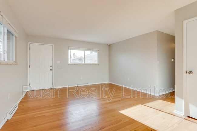 Building Photo - 4326 Raritan St
