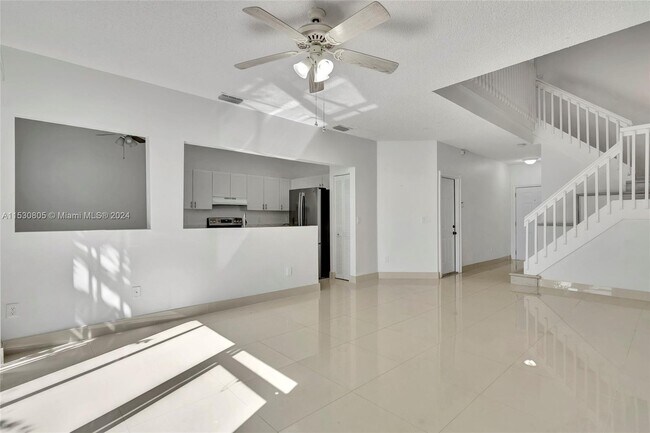 Building Photo - 1381 NW 126th Way