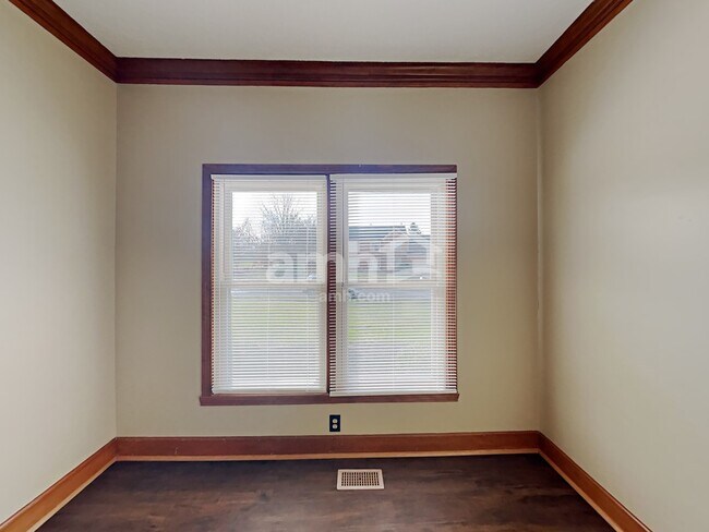 Building Photo - 9186 Pointe Ct