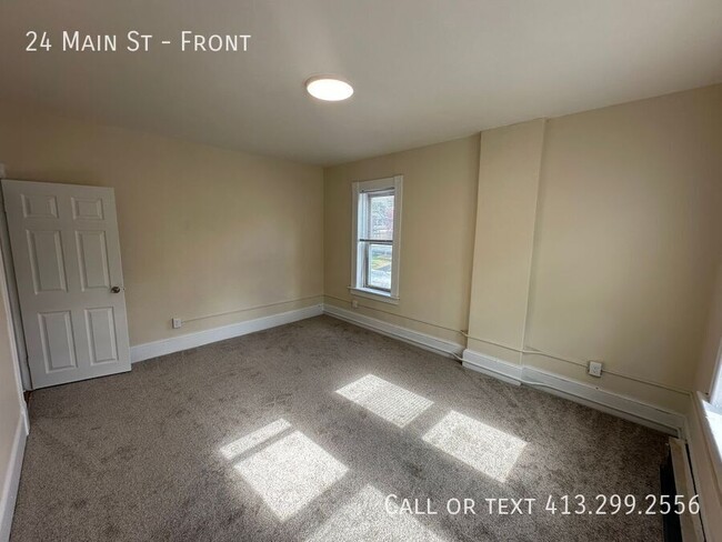 Building Photo - Charming 2 Bedroom, 2 Bathroom Apartment i...