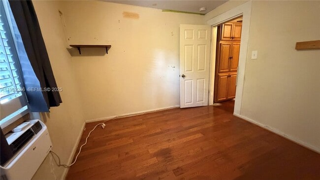 Building Photo - 329 NE 58th St