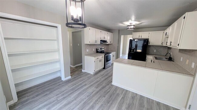 Building Photo - 5508 Denmans Mountain Rd
