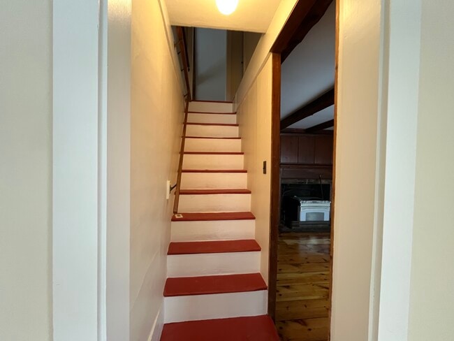 Building Photo - 410 Cider Hill Rd