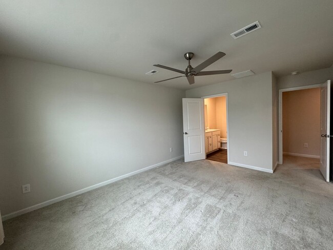 Building Photo - 3 Bed | 2.5 Bath New Construction Townhous...
