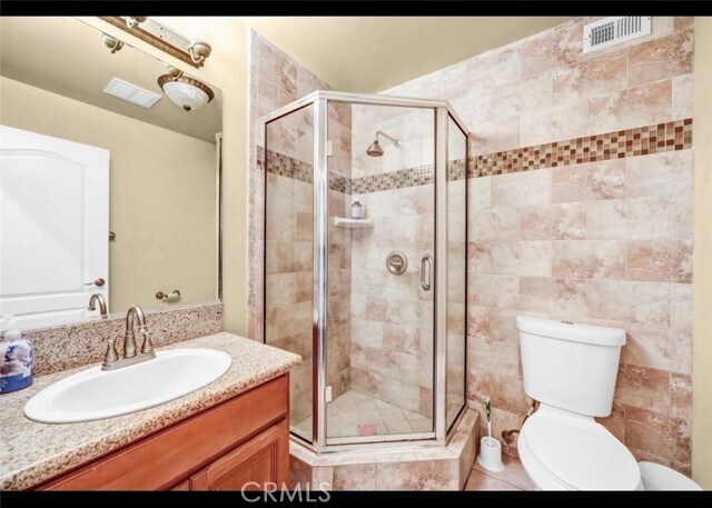 Building Photo - 5517 Welland Ave