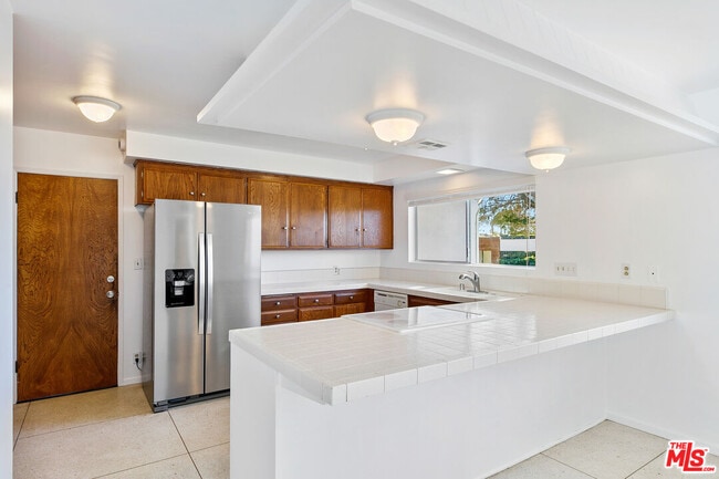 Building Photo - 31617 Broad Beach Rd