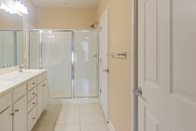 Building Photo - 6589 White Blossom Cir
