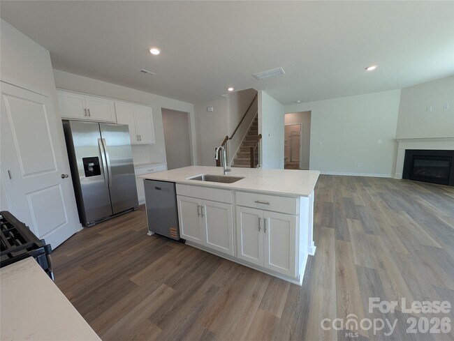 Building Photo - 3433 Austin Duncan Dr