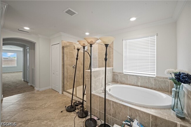 Building Photo - 4234 Bluegrass Dr