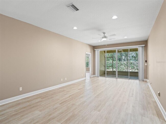 Building Photo - 3836 SW 33rd Terrace